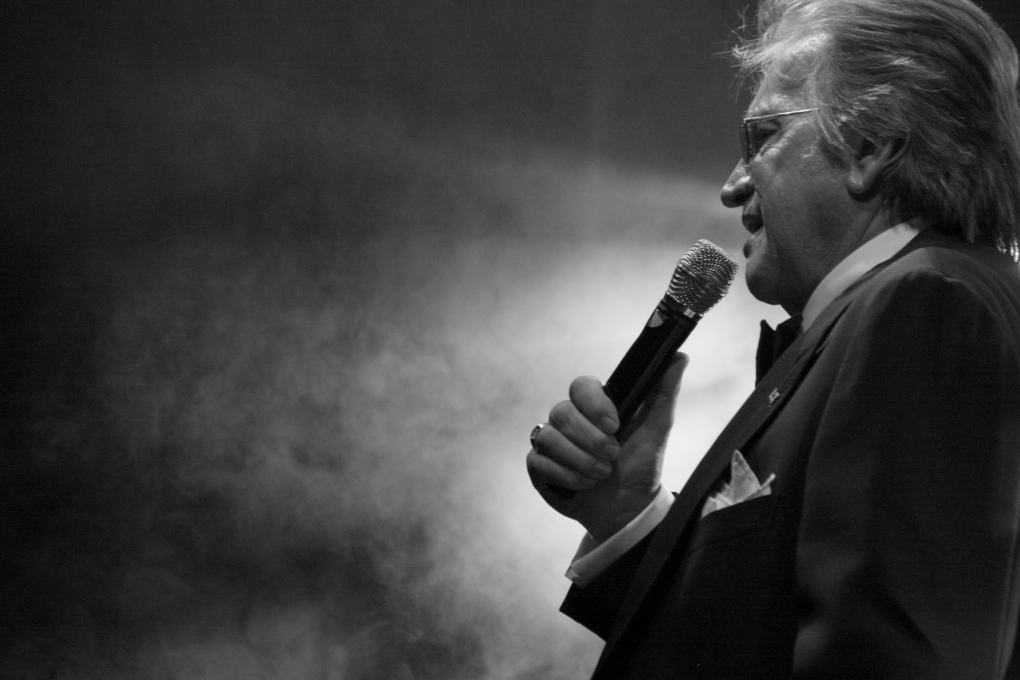 Solist tijdens optreden van Eemsmond Big Band